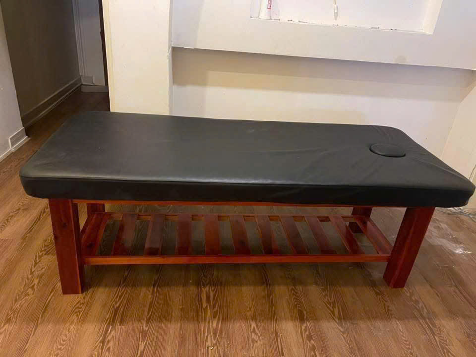 giường massage thanh lý