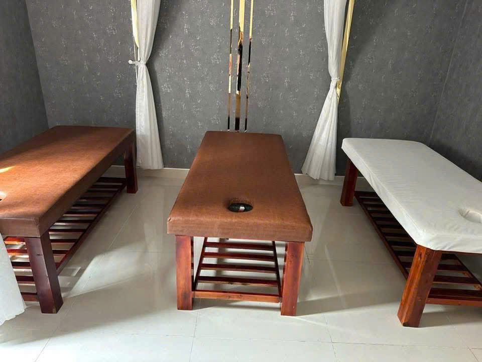 Thanh lý giường spa cũ